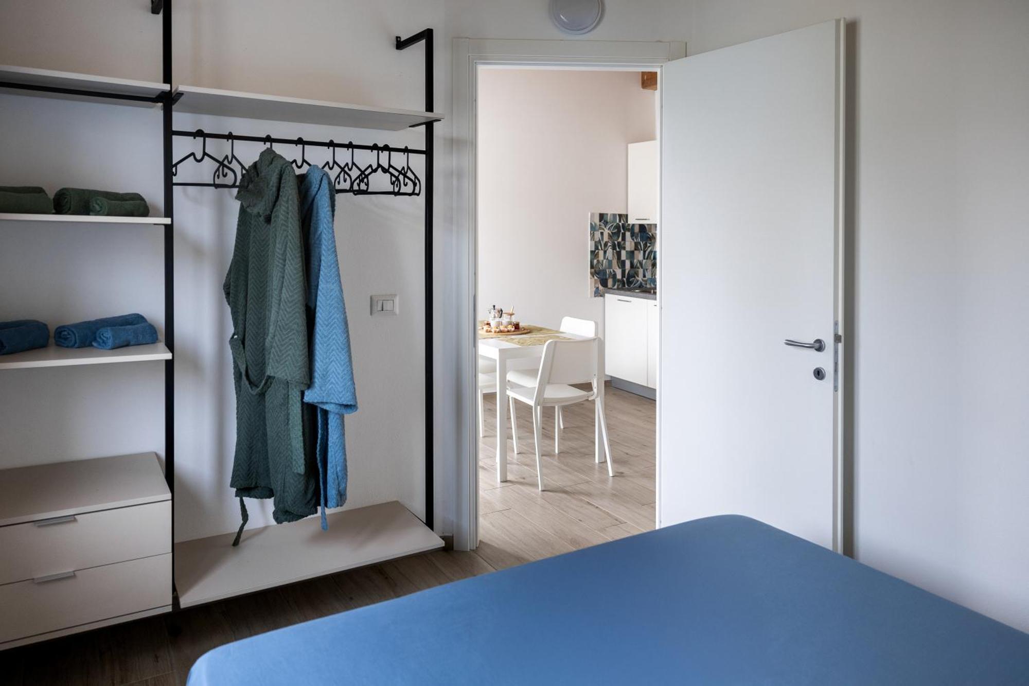 Villaggio Camping Poseidon - Bungalows & Rooms With Sea View In Nature Santa Caterina Dello Ionio Marina Exterior foto